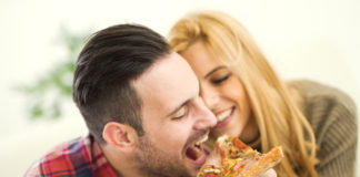 Estar enamorada puede hacerte subir de peso