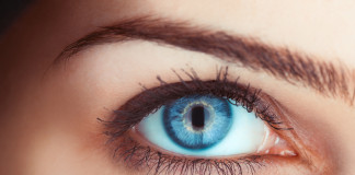 Las 10 peores cosas que le puedes hacer a tus ojos Las 10 peores cosas que le puedes hacer a tus ojos