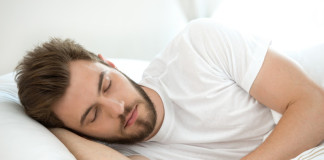 ¿Roncas? Aquí te dejamos algunos consejos para dejar de hacerlo