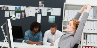 Formas de hacer ejercicio mientras trabajas