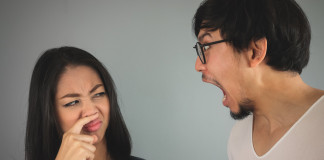 Causa del mal aliento