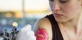 Hazte un tatuaje sin poner en riesgo tu salud
