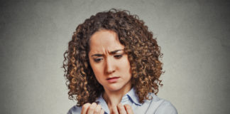 Uñas amarillas, qué las causa Uñas amarillas