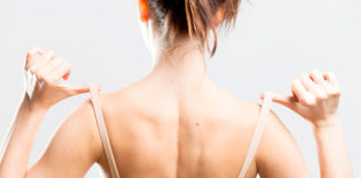 ¿Qué le pasa a tu cuerpo si te duermes con sostén?