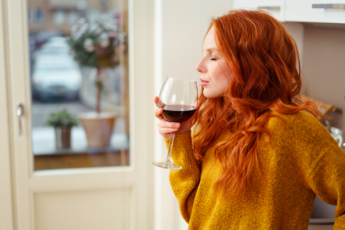 Los beneficios de tomar vino