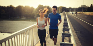 Descubre cómo el ejercicio puede ayudarte a dormir mejor