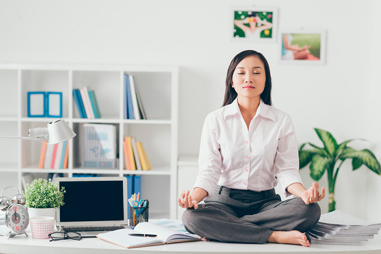 Aprende a relajar tu mente en el trabajo