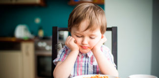 ¿Tienes un hijo quisquilloso al comer? Aprende a identificar la falta de nutrientes