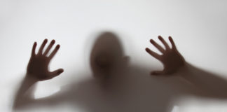 Aprende a detectar a los vampiros de energía y neutralízalos