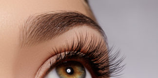 Consigue pestañas largas y saludables